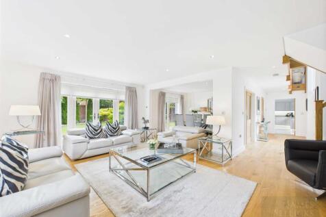 Open Plan Sitting and Dining Room