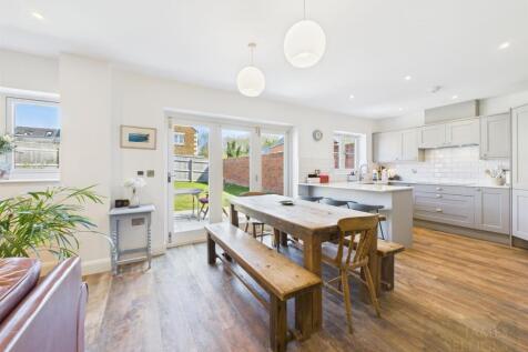 Open Plan Living Dining Kitchen