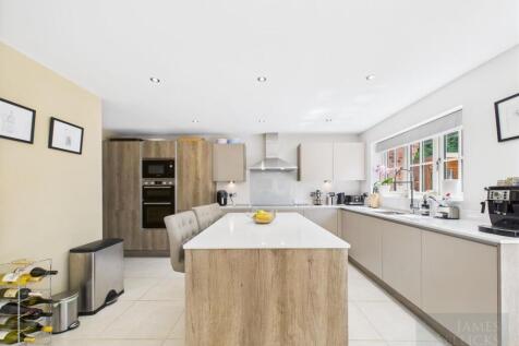 Open plan living kitchen