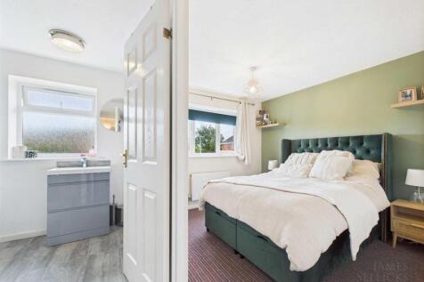 Principal Bedroom and Ensuite