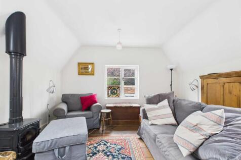 First Floor Reception Room /  Bedroom