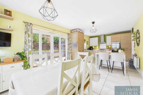 Open Plan Dining Kitchen