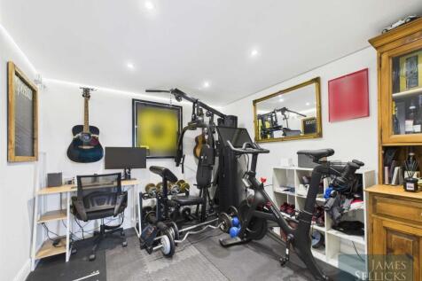 Home Office / Gym