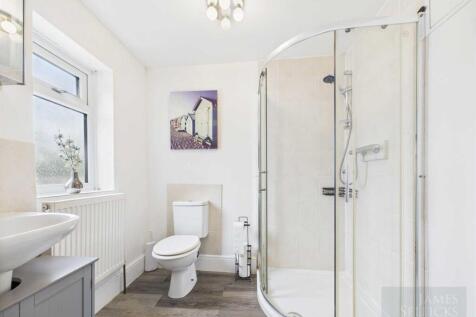 Master Ensuite