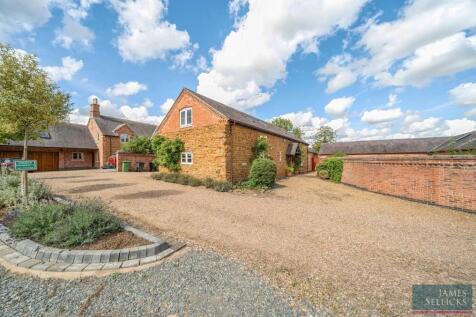 Orchard Barn
