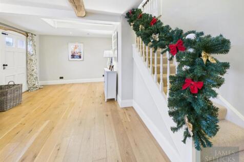 FestiveEntrance Hall