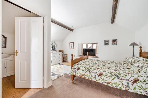 The Coach House - Master bedroom