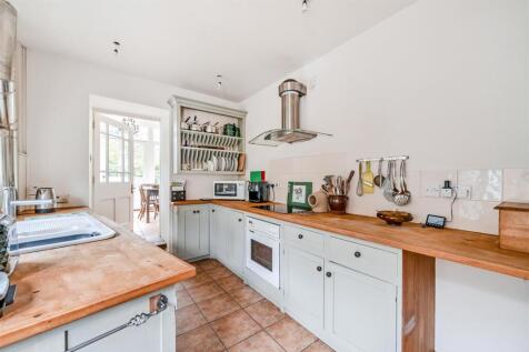 The Stables - Kitchen