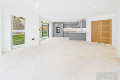 Open plan dining kitchen