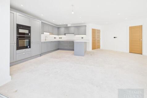 Open plan dining kitchen