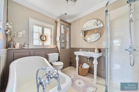 Ensuite Two