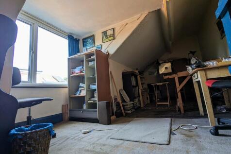 LOFT ROOM