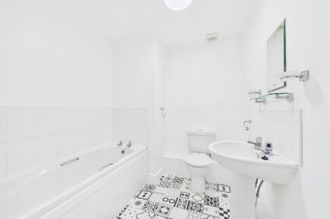 CAM01238G0-PR0529-STILL007.jpg