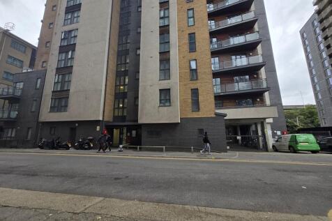 357042808_2025101...