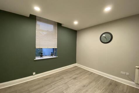 bedroom.JPEG