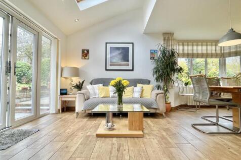 Open plan kitchen/ diner