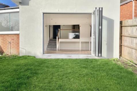 Annexe Rear (Exterior)