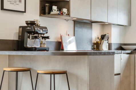 1364570-9-68e64d2...