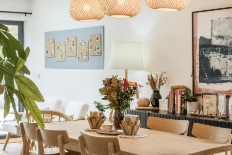 1364570-10-68e64d...