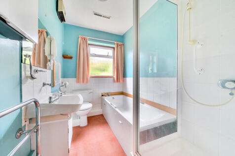 1364649-5-68ee1de...