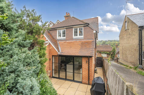 1350440-4-68caf5c...