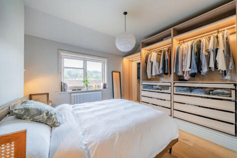 1350440-21-68caf6...