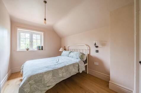 1350440-17-68caf6...