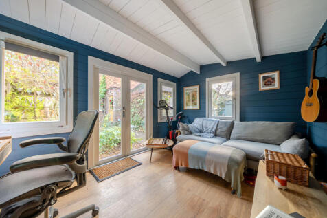 1383706-13-691df6...