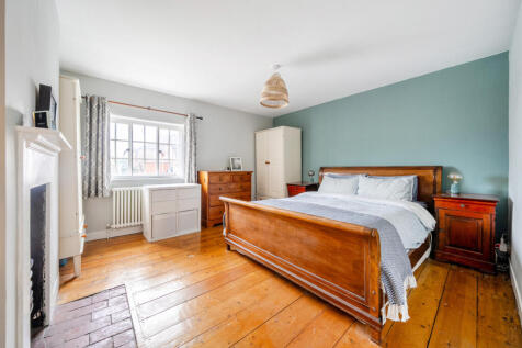 1385968-12-692845...