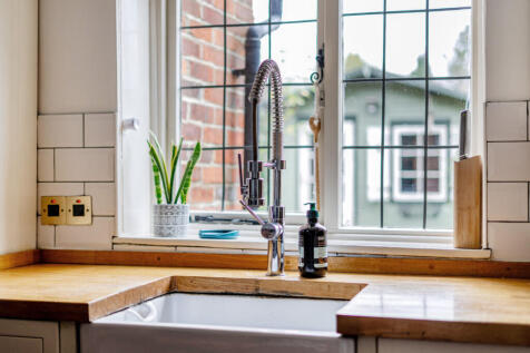 1385968-19-692846...