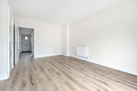 Sittin/Dining Room