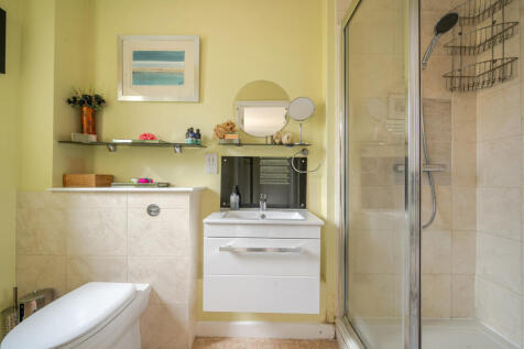 1350746-10-68c811...