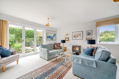 1363739-9-68e4e54...