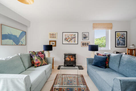 1363739-11-68e4e5...