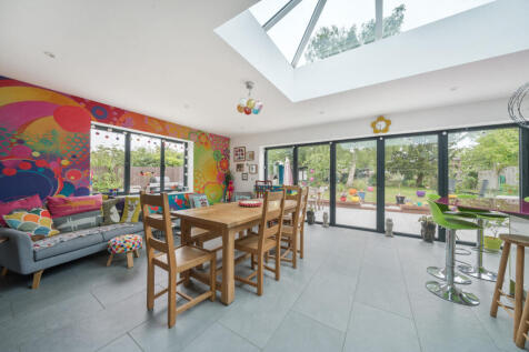 48-68222f5ce7405-...