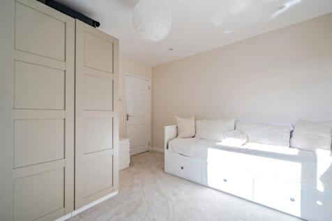 1373311-9-690098c...