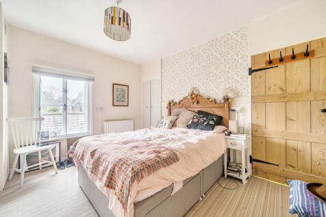 1373697-4-690243c...