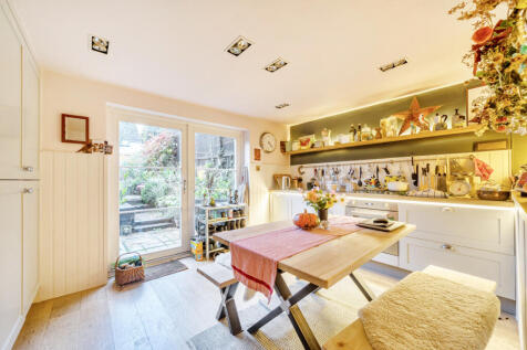 1373697-8-6902444...