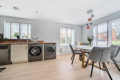 1375415-10-690b2e...