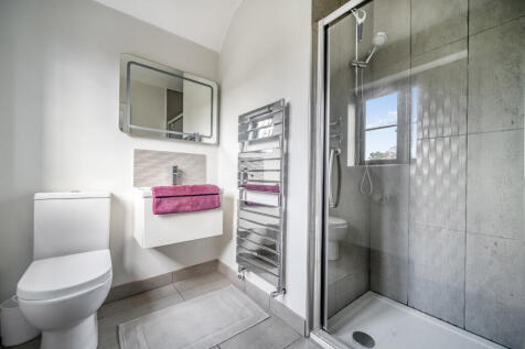 1375424-7-690e03e...