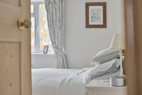 1375929-12-690e1d...