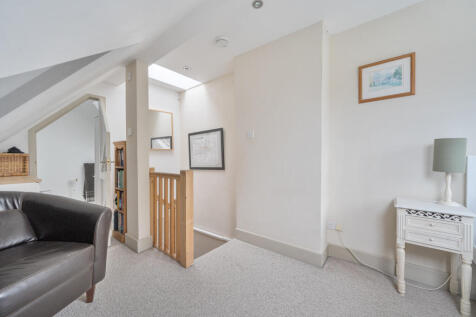 1375929-4-690e1db...