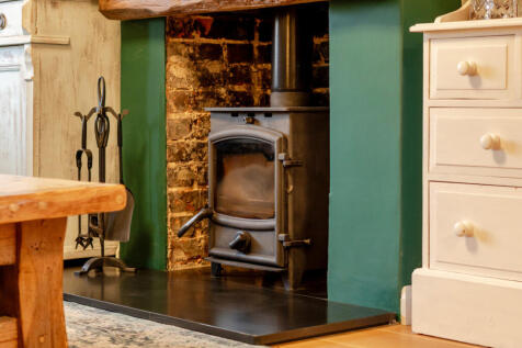 1382521-21-691da3...