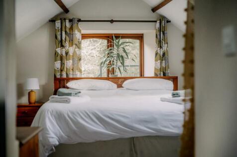 Buzzard Cottage - Bedroom 1