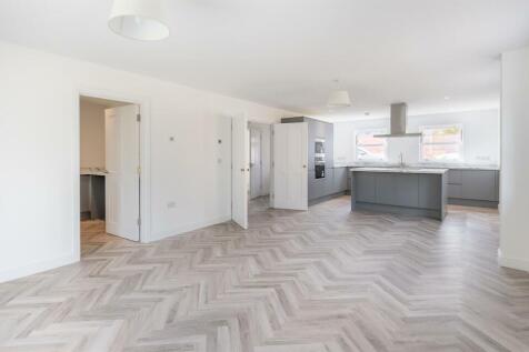 Open Plan Family Room..jpg