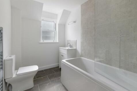 Bathroom.jpg