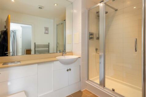 Shower Room En-Suite