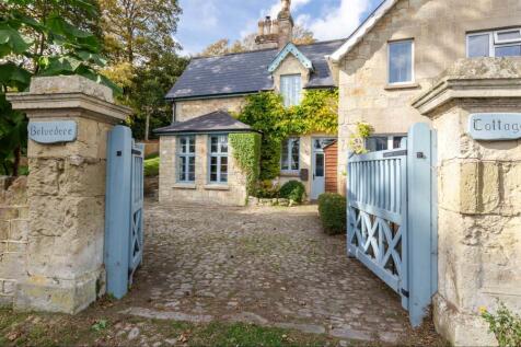 Entrance and Driveway