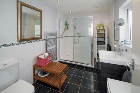 Shower Room En-Suite