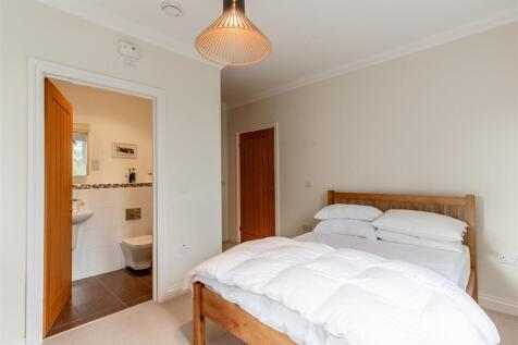 Bedroom 1 / Shower Room En-Suite
